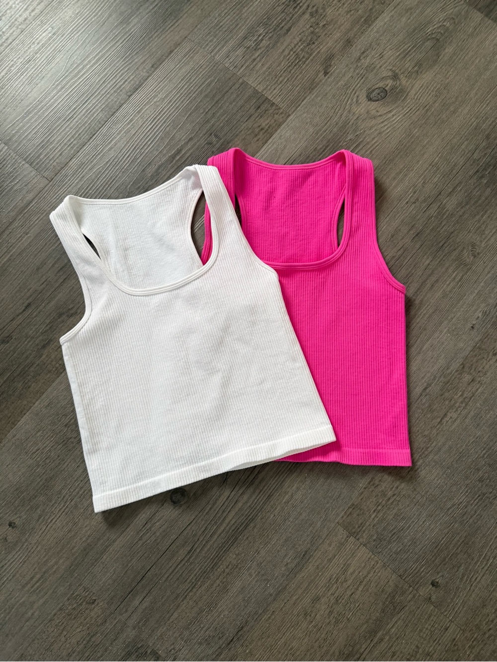 OQQ Ribbed athletic Tank Tops in White & Hot Pink Womens size small